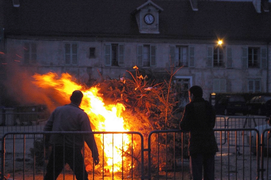 Sapins Galette et cidre: feu de joie sapins 029